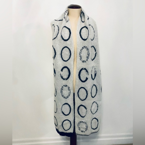 Sarah Pacini Long Scarf - Picture 2 of 4